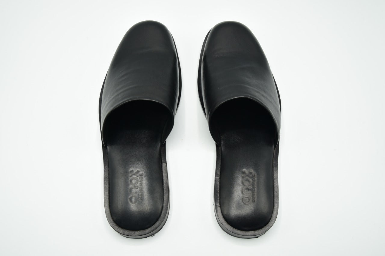 FLEECE-LINED LEATHER SLIPPERS