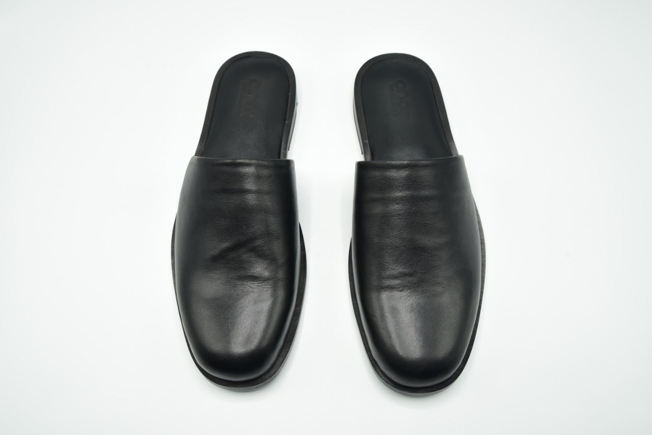 FLEECE-LINED LEATHER SLIPPERS