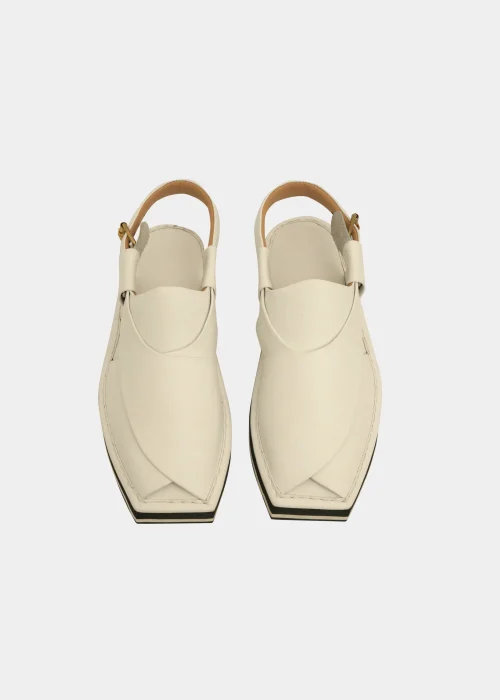 Kaptaan chappal White